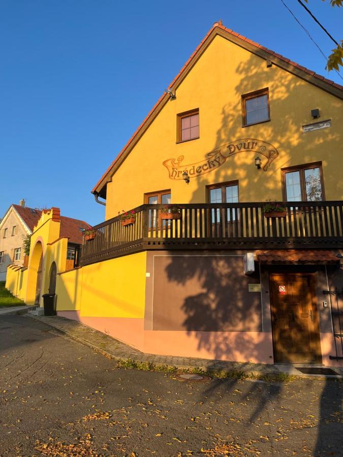 Penzion Hrádecký Dvůr Plzeň Exterior foto